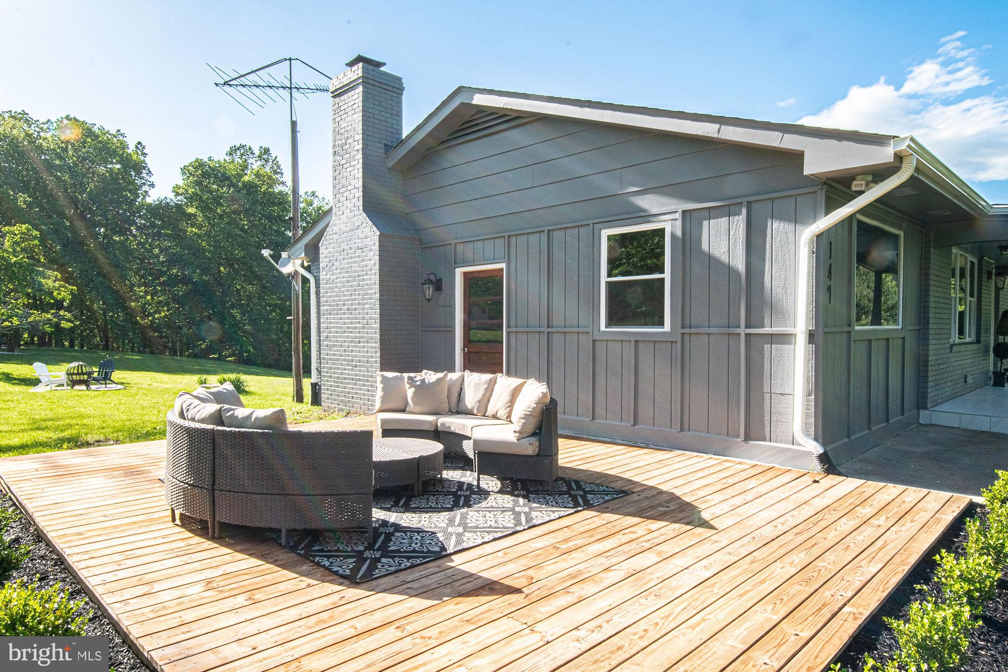 147 Rollins Ford Road Amissville, VA 20106 - Photo 13 of 73 Great for entertaining