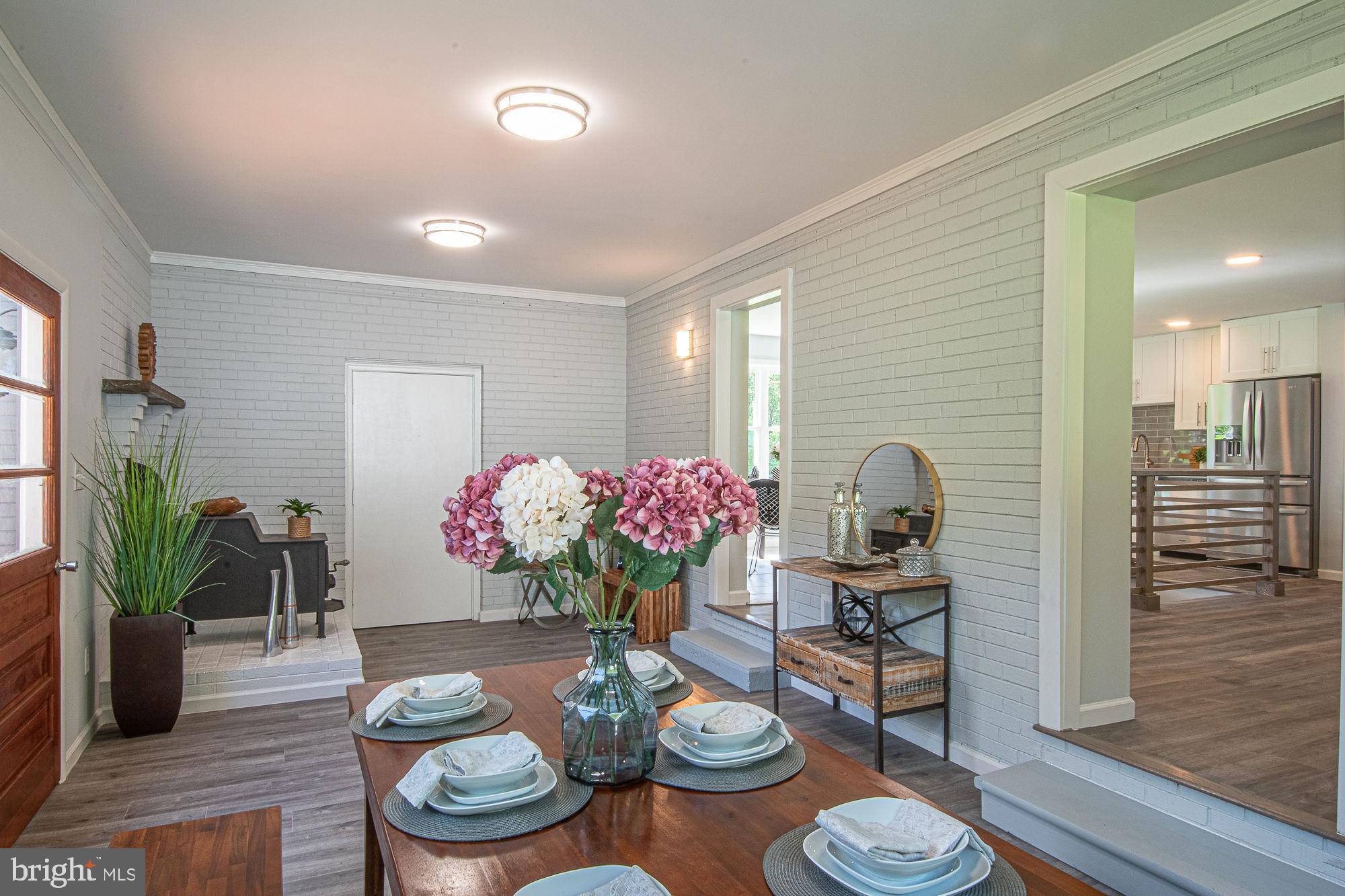 147 Rollins Ford Road Amissville, VA 20106 - Photo 52 of 73 Family Room or Dining Room