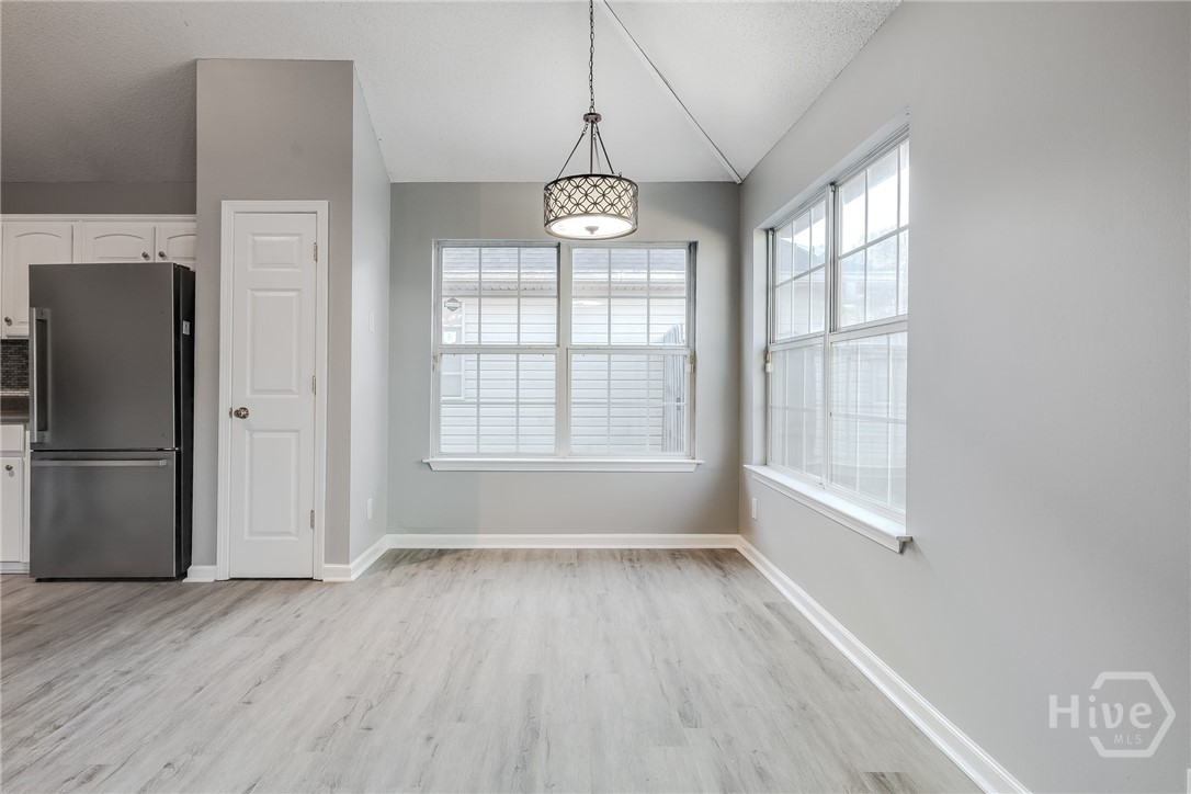 10 Vineyard Haven Drive Pooler, GA 31322 - Photo 9 of 28 Dining area.