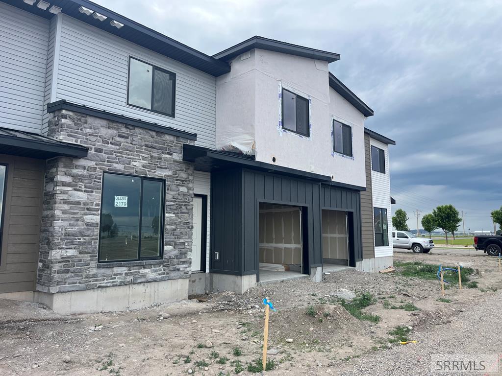 2175 Pebble Brook Rexburg, ID 83440 - Photo 1 of 1 Main View