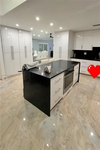 $389,457 | 620 Briarwood Circle, Unit 143, Hollywood, FL 33024