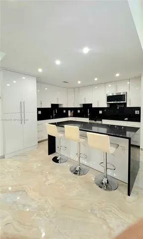 $389,457 | 620 Briarwood Circle, Unit 143, Hollywood, FL 33024