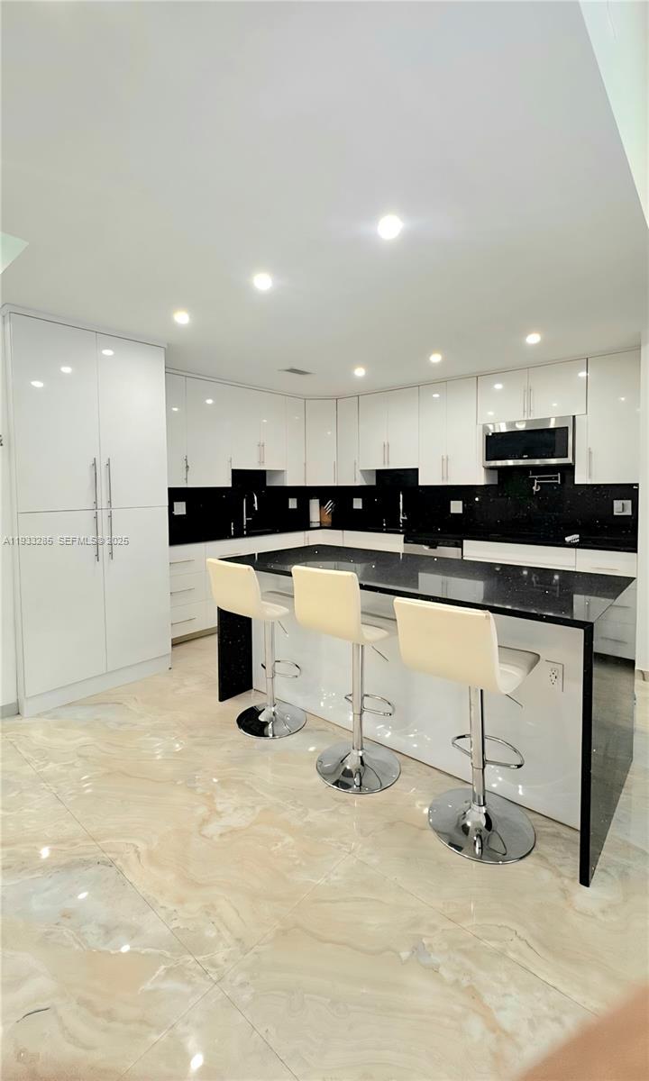 620 Briarwood Circle, Unit 143 Hollywood, FL 33024 - Photo 3 of 28