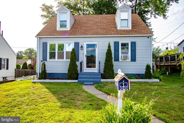 $300,000 | 667 Beechwood Avenue, Pottstown, PA 19464