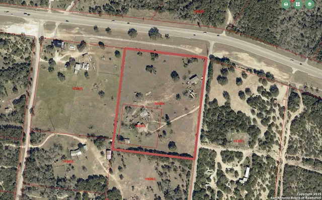 $598,000 | 190 Gunther Lane, Pipe Creek, TX 78063