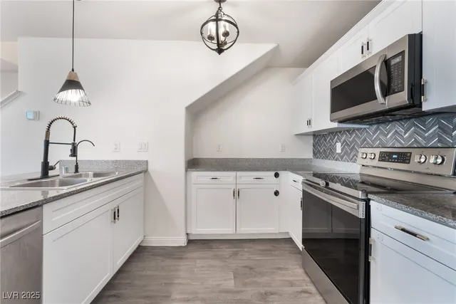 $299,000 | 6811 Sage Gold Court, North Las Vegas, NV 89086