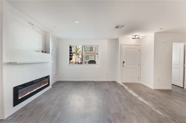 $299,000 | 6811 Sage Gold Court, North Las Vegas, NV 89086