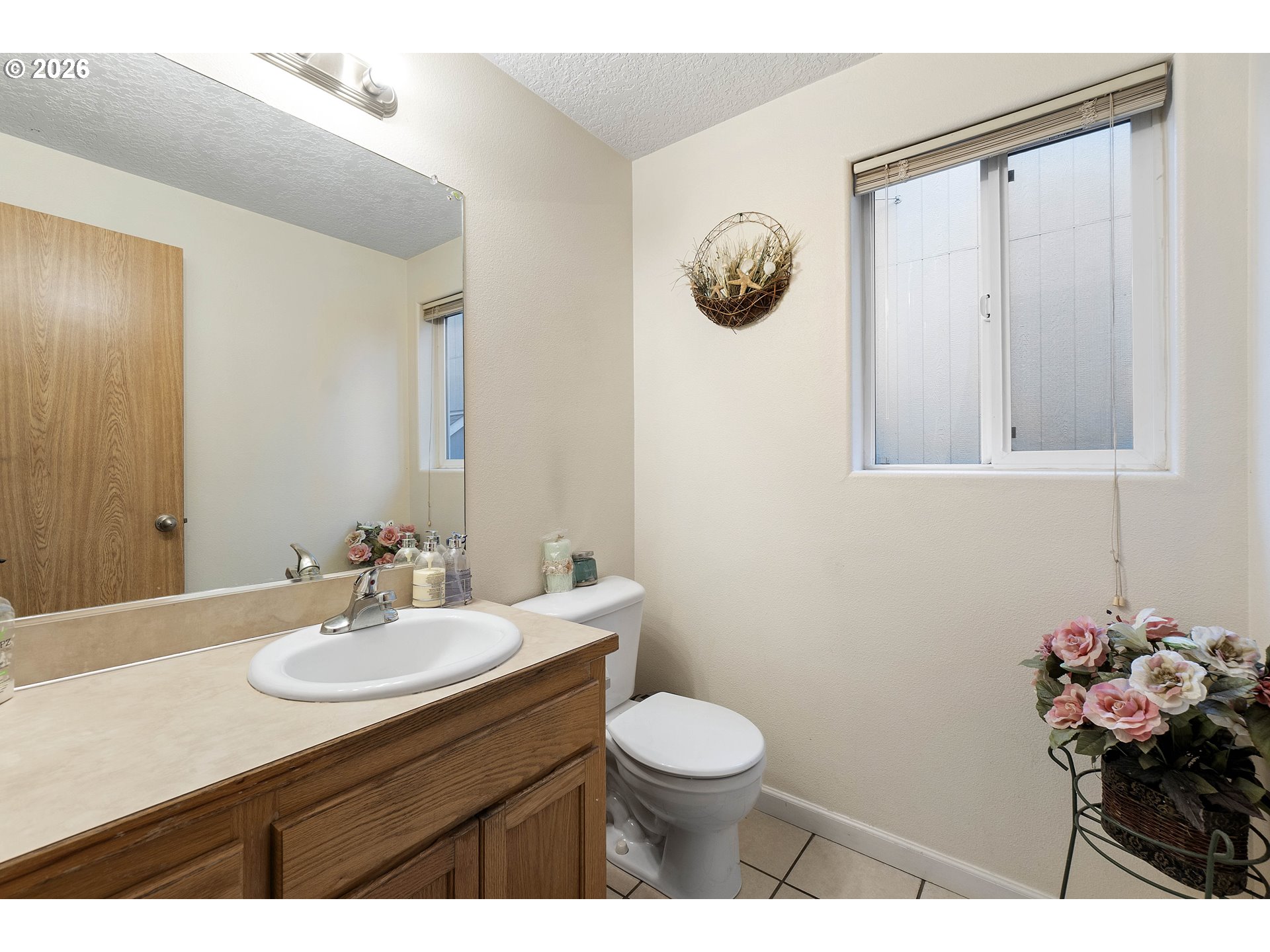 3621 Southwest 24th Terrace Gresham, OR 97080 - Photo 5 of 41 Bathroom
