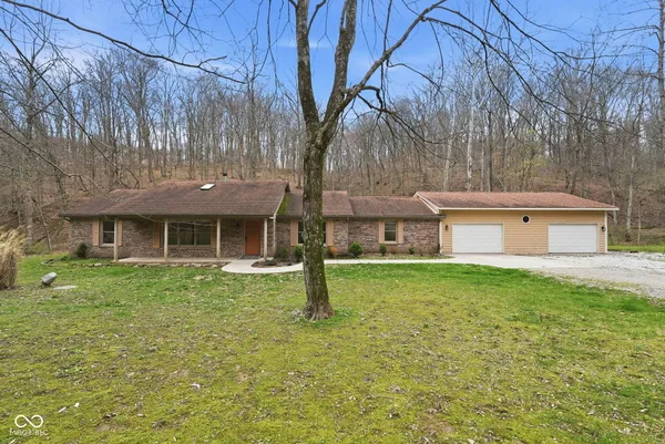 $530,000 | 440 Daugherty Road, Nashville, IN 47448
