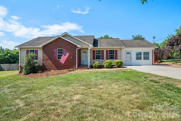 $340,000 | 114 Glenwood Valley Drive, Harmony, NC 28634