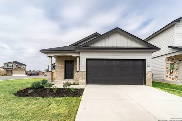 $279,990 | 6609 Cibolo Springs, Converse, TX 78109
