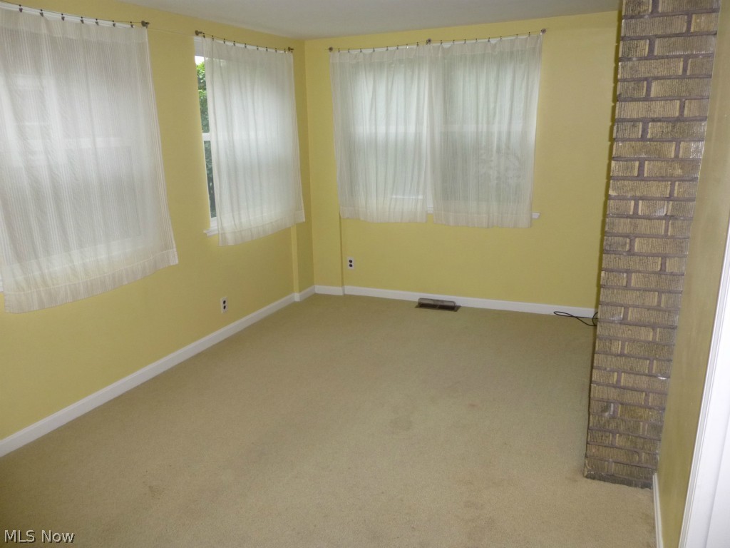 3377 Ormond Road Cleveland, OH 44118 - Photo 6 of 15 Gallery Image 6