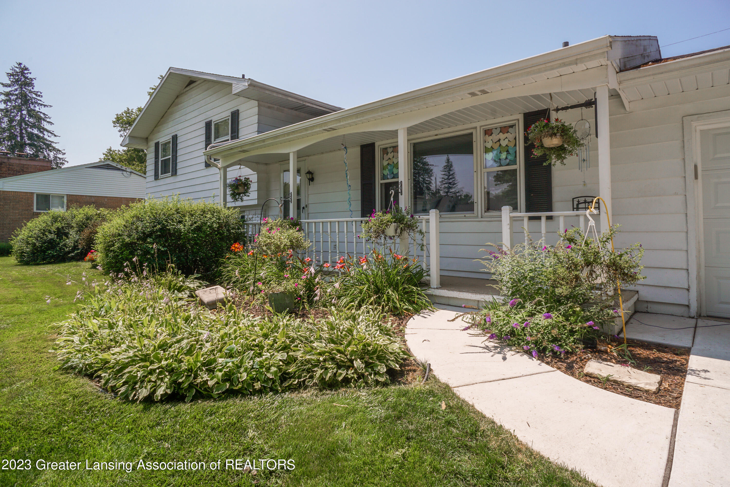 1433 Maycroft Road Lansing, MI 48917 - Photo 3 of 51 1433 Maycroft MLS-3