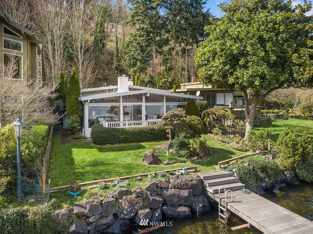 13242 Riviera Place Northeast Seattle, WA 98125 - Photo 1 of 40