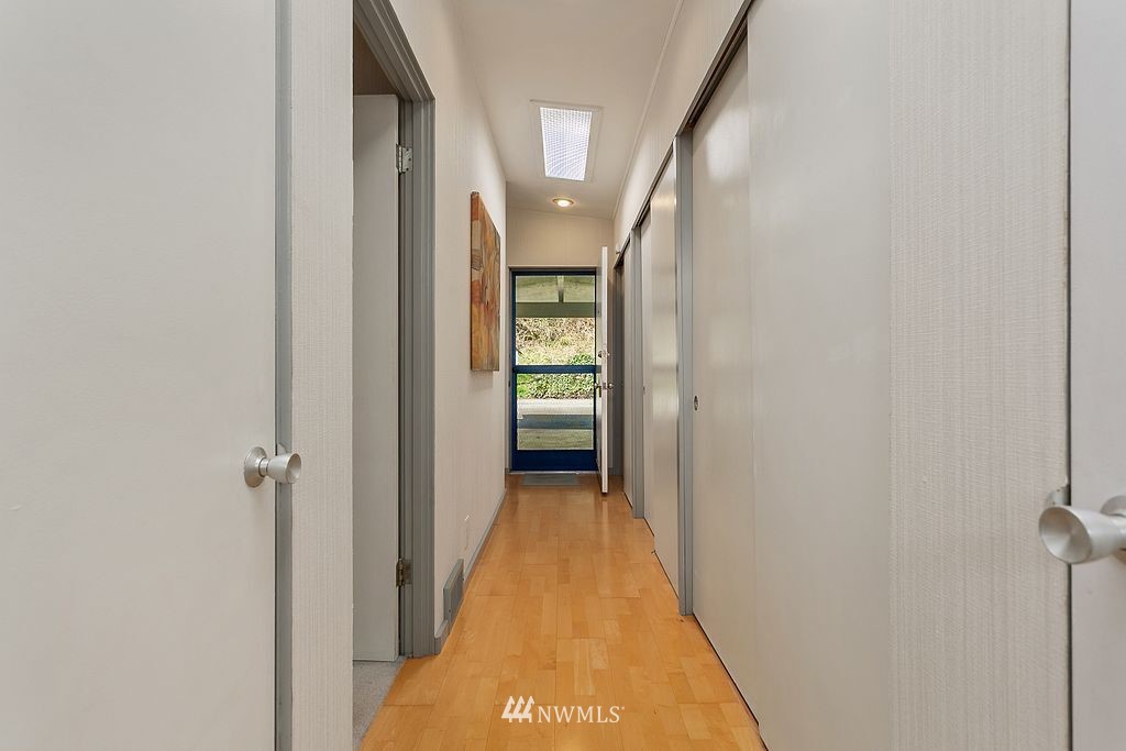13242 Riviera Place Northeast Seattle, WA 98125 - Photo 25 of 40