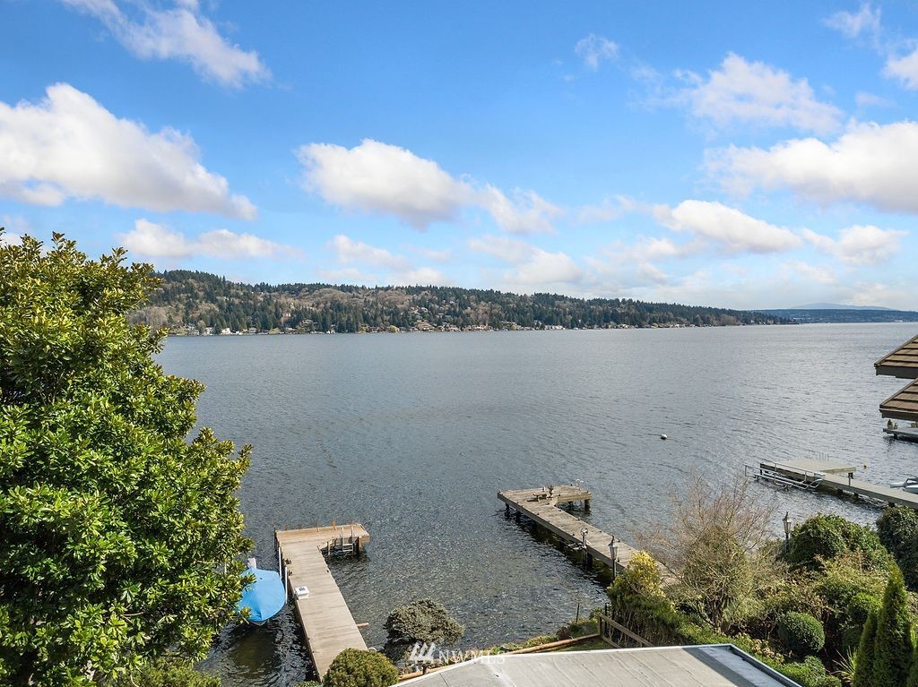 13242 Riviera Place Northeast Seattle, WA 98125 - Photo 38 of 40