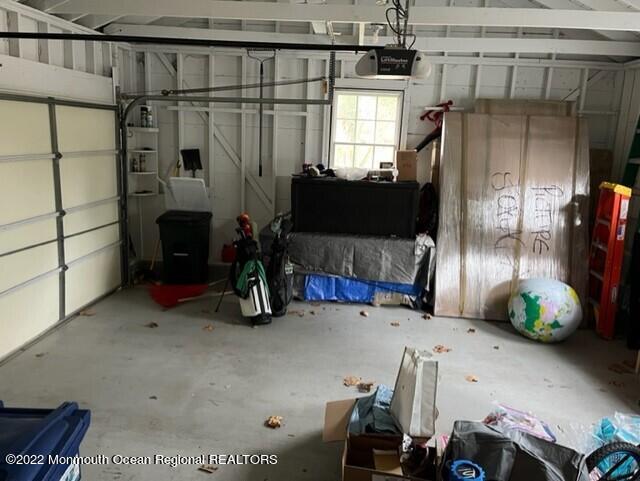 22 Robin Road Rumson, NJ 07760 - Photo 12 of 12 2 car garage