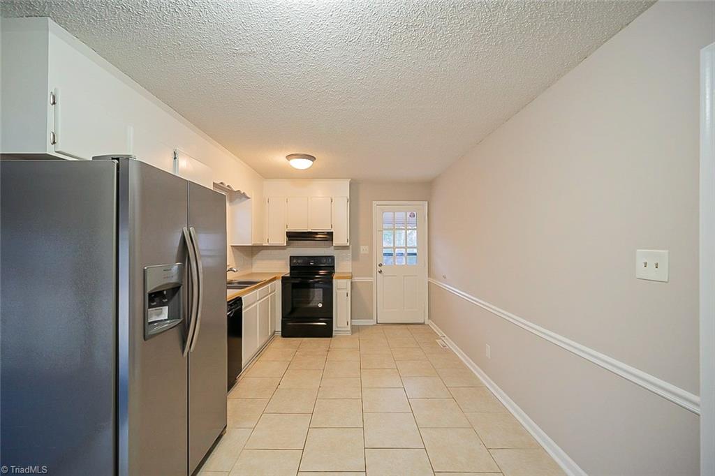 711 Shellhabour Boulevard Rural Hall, NC 27045 - Photo 4 of 17 Gallery Image 4