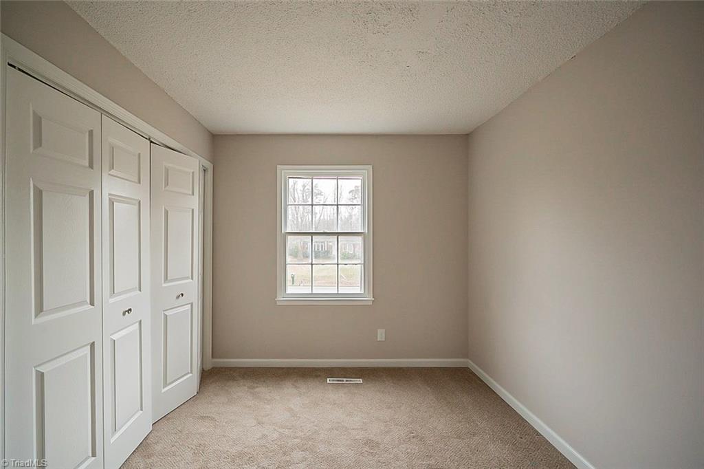 711 Shellhabour Boulevard Rural Hall, NC 27045 - Photo 6 of 17 Gallery Image 6