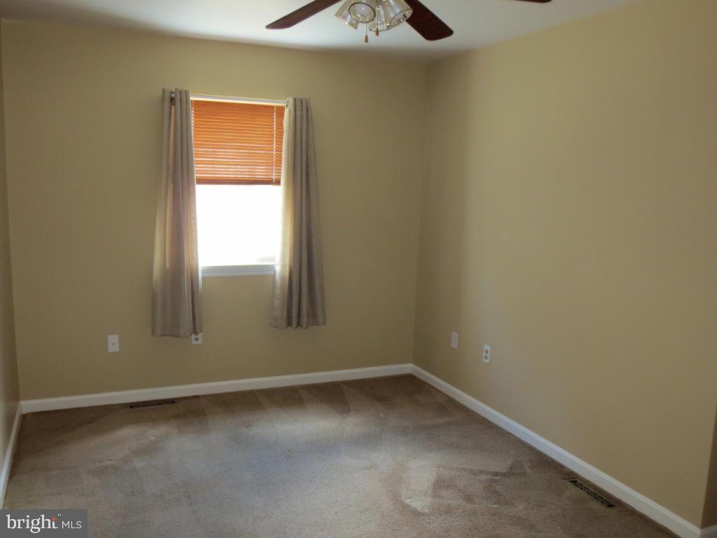 352 Dohner Drive Lancaster, PA 17602 - Photo 11 of 16