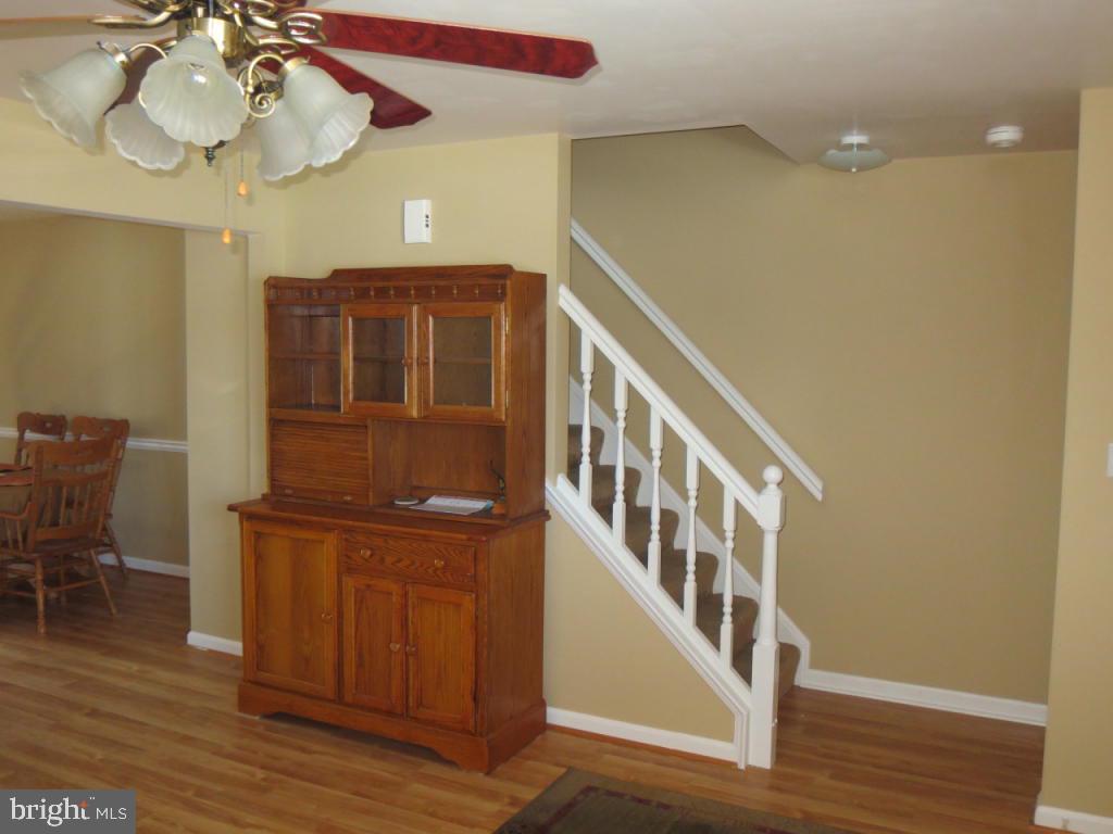 352 Dohner Drive Lancaster, PA 17602 - Photo 3 of 16