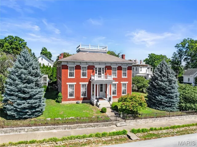 $799,000 | 405 North 3rd Street, Louisiana, MO 63353