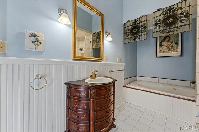 $799,000 | 405 North 3rd Street, Louisiana, MO 63353