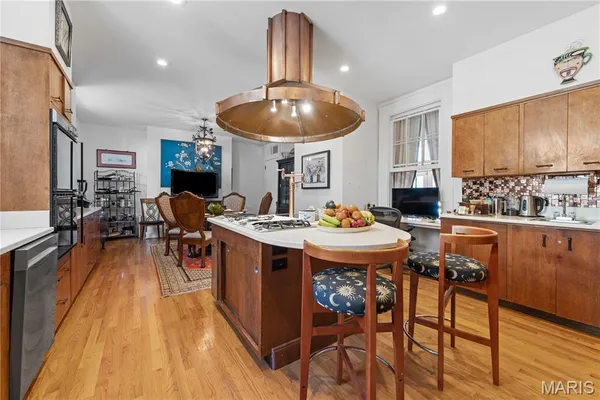 $595,000 | 405 North 3rd Street, Louisiana, MO 63353