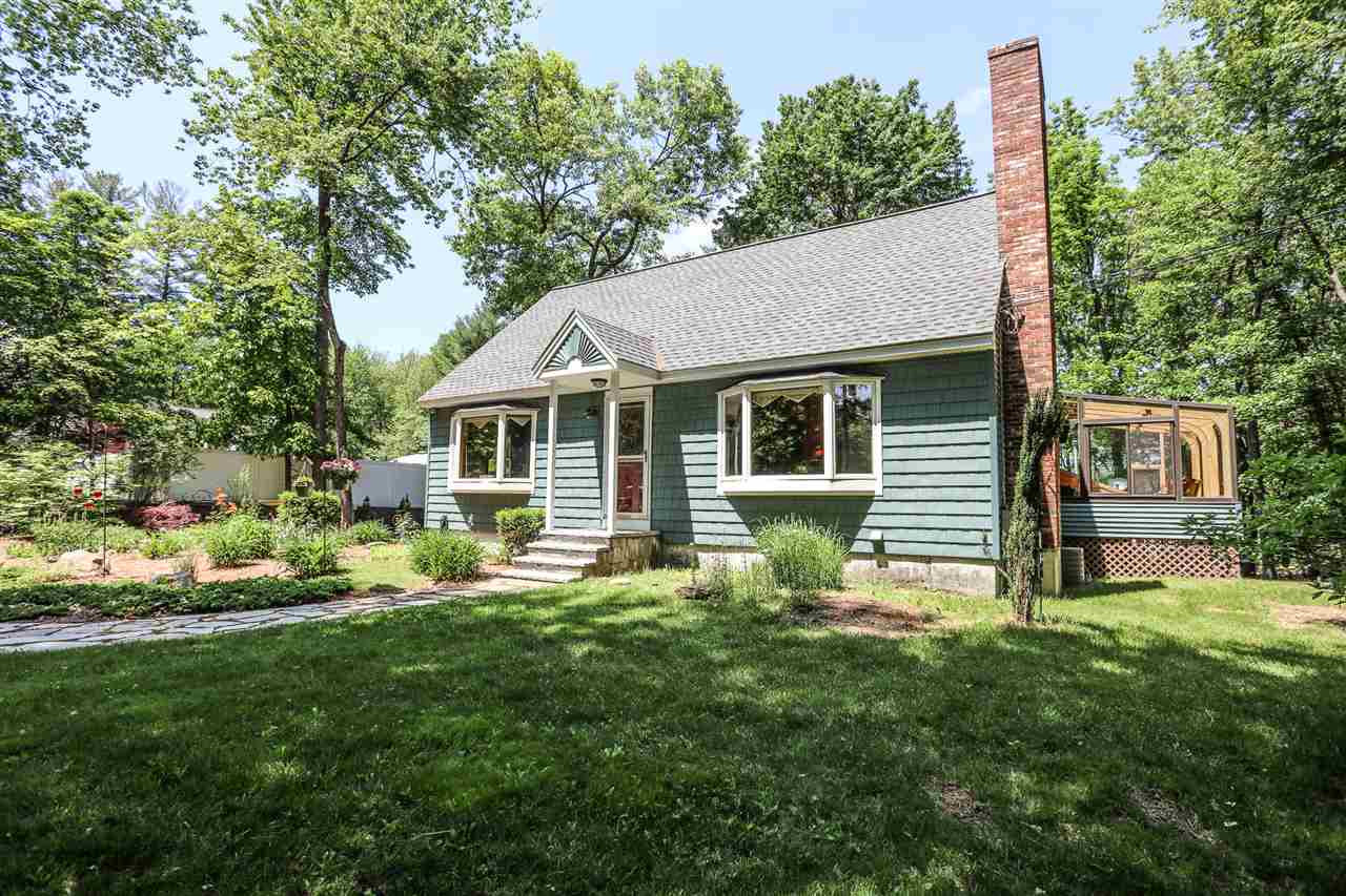96 Adams Road Londonderry, NH 03053 - Photo 3 of 31