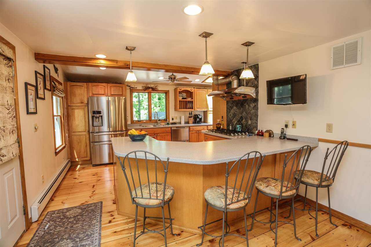 96 Adams Road Londonderry, NH 03053 - Photo 5 of 31