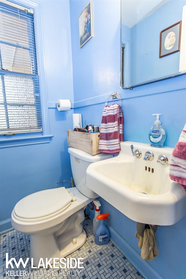 20209 Lichfield Road Detroit, MI 48221 - Photo 12 of 19 31342864-13.JPG