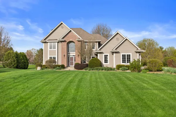 $775,000 | N64W27266 Maple Street, Merton, WI 53089