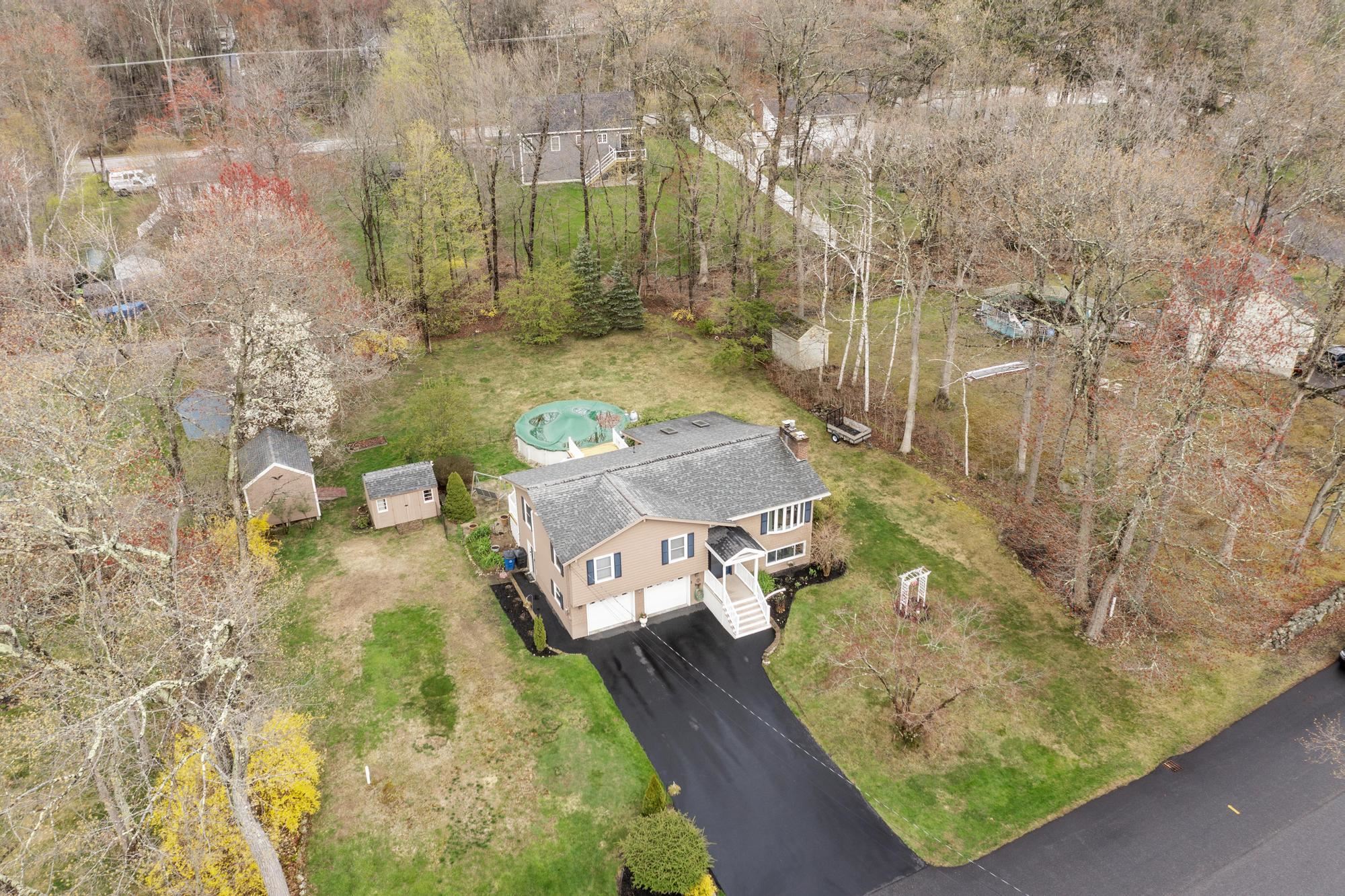 3 Westgate Road Derry, NH 03038 - Photo 44 of 48