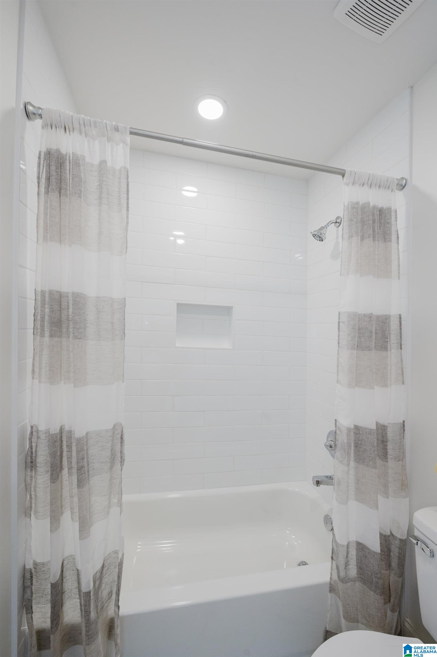 2002 Southwood Road Vestavia Hills, AL 35216 - Photo 19 of 23