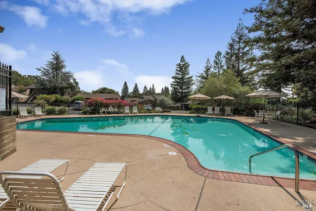 $1,020,000 | 833 Augusta Circle, Napa, CA 94558