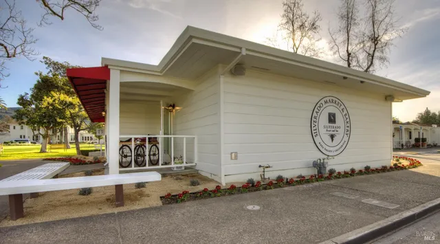 $1,020,000 | 833 Augusta Circle, Napa, CA 94558