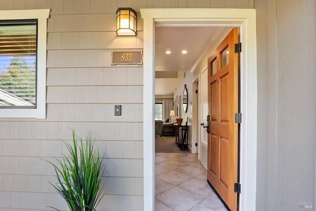 $1,020,000 | 833 Augusta Circle, Napa, CA 94558