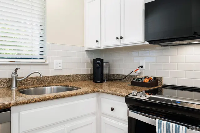 $1,020,000 | 833 Augusta Circle, Napa, CA 94558