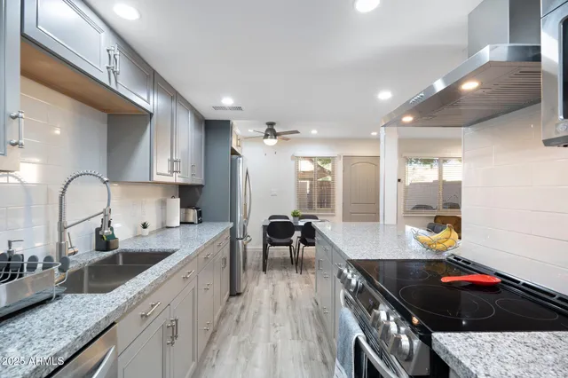 $2,400 | 948 South Alma School Road, Unit 3, Mesa, AZ 85210