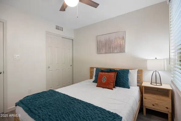 $2,400 | 948 South Alma School Road, Unit 3, Mesa, AZ 85210