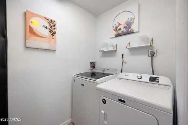 $2,400 | 948 South Alma School Road, Unit 3, Mesa, AZ 85210