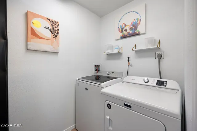 $2,400 | 948 South Alma School Road, Unit 3, Mesa, AZ 85210