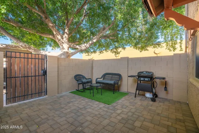 $2,400 | 948 South Alma School Road, Unit 3, Mesa, AZ 85210