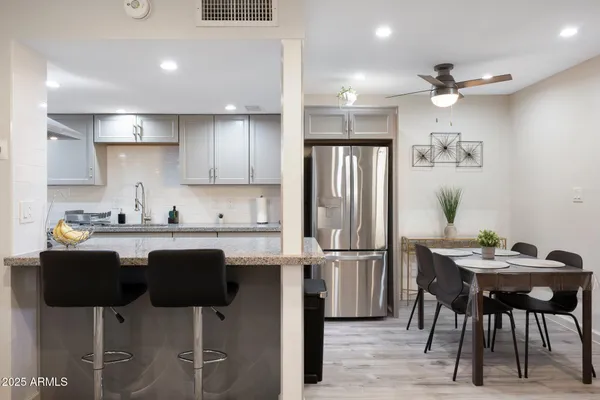 $2,400 | 948 South Alma School Road, Unit 3, Mesa, AZ 85210