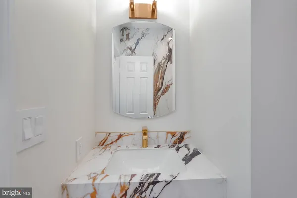 $11,000 | 3332 Dent Place Northwest, Washington, DC 20007