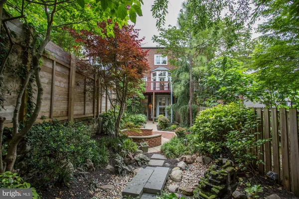 $11,000 | 3332 Dent Place Northwest, Washington, DC 20007