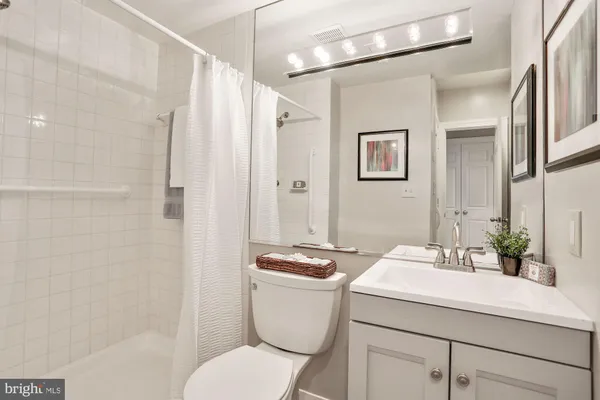 $11,000 | 3332 Dent Place Northwest, Washington, DC 20007