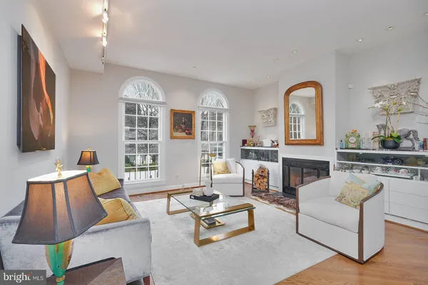 $11,000 | 3332 Dent Place Northwest, Washington, DC 20007