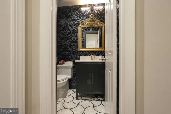 $11,000 | 3332 Dent Place Northwest, Washington, DC 20007