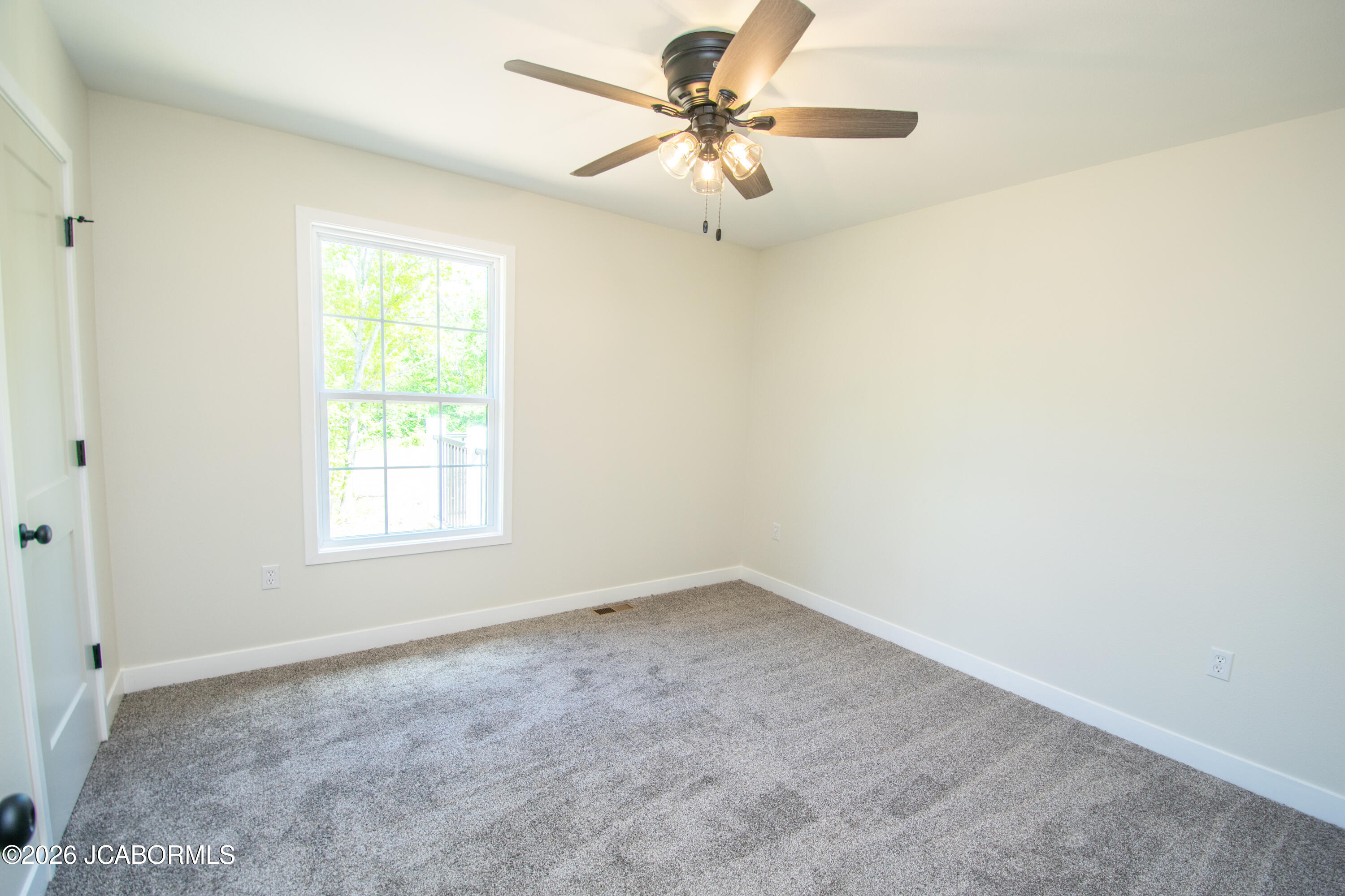 5609 Rylan Road Henley, MO 65040 - Photo 18 of 20 DSC_0984